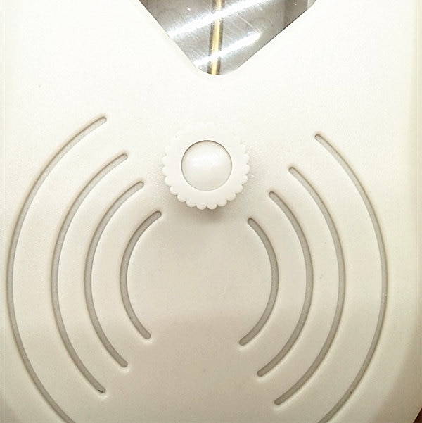 Earthquake Alarm Wall-Mounted Device