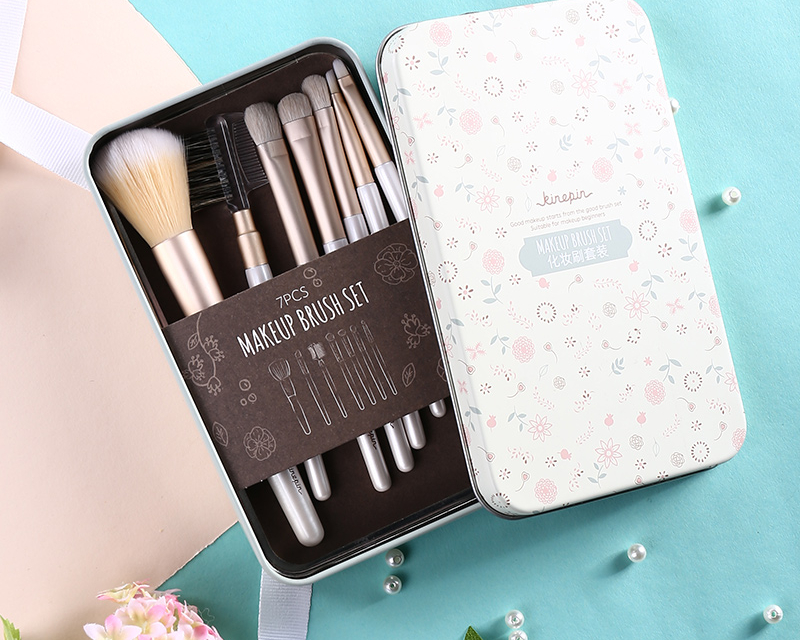 Cosmetic Brush Makeup Kit with Case