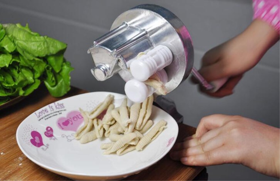 Pasta Noodle Maker Machine
