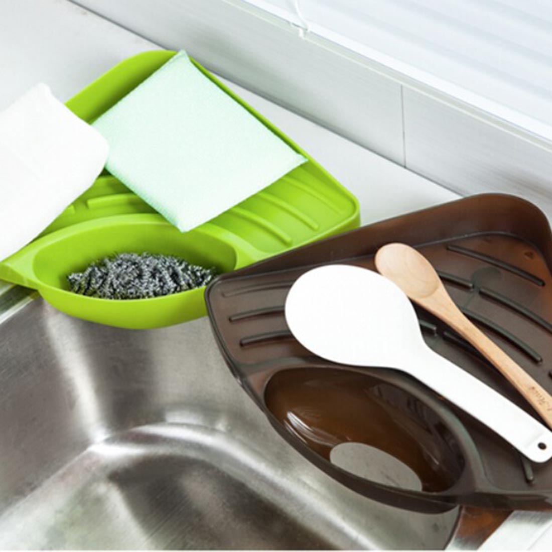 Triangular Self Draining Sink Dish