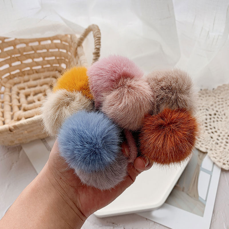 Faux Fur Pom Pom Hair Tie