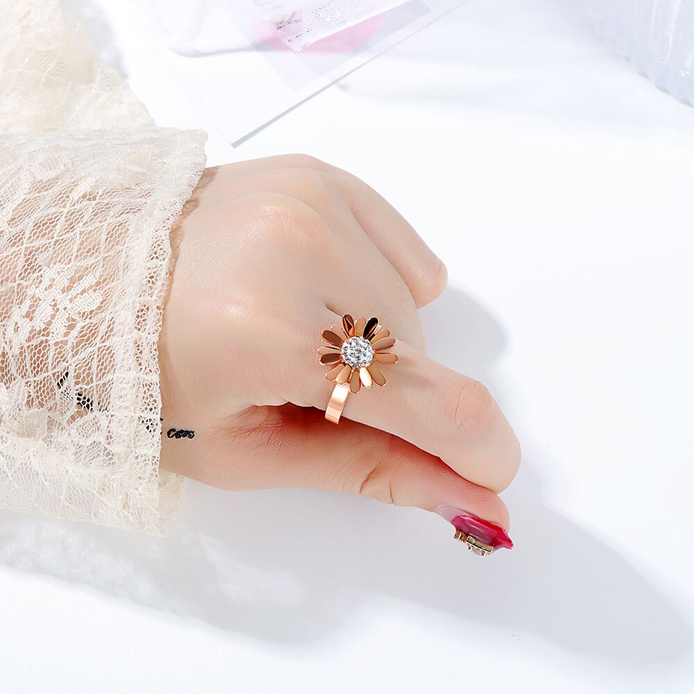 Daisy Flower Ring Ladies Jewelry Ring