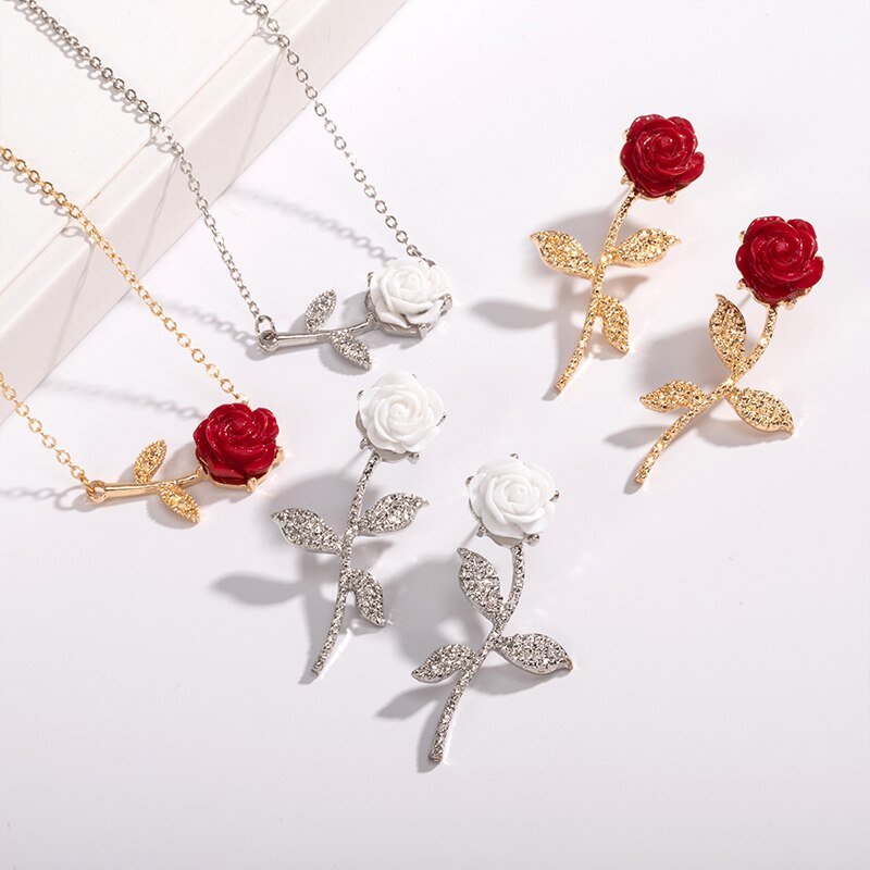 Rose Necklace Stylish Neck Accessory