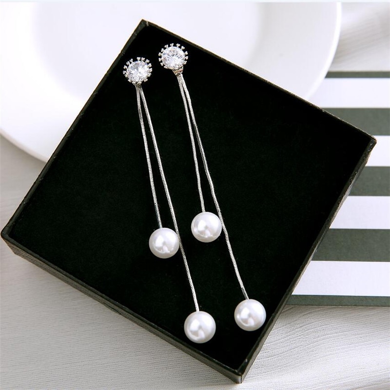 Elegant Pearl Dangle Earrings