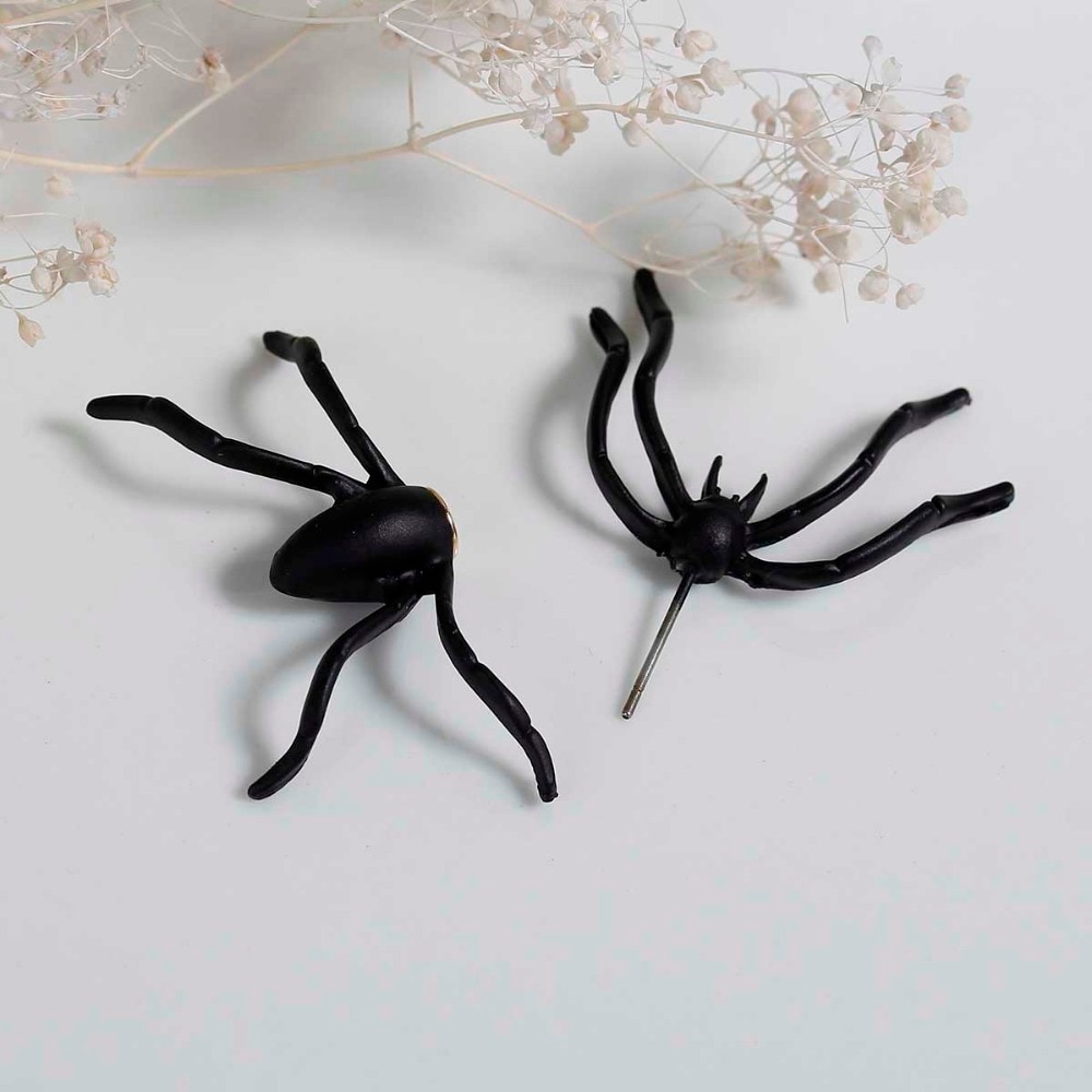 Spider Earring Unique Halloween Accessory