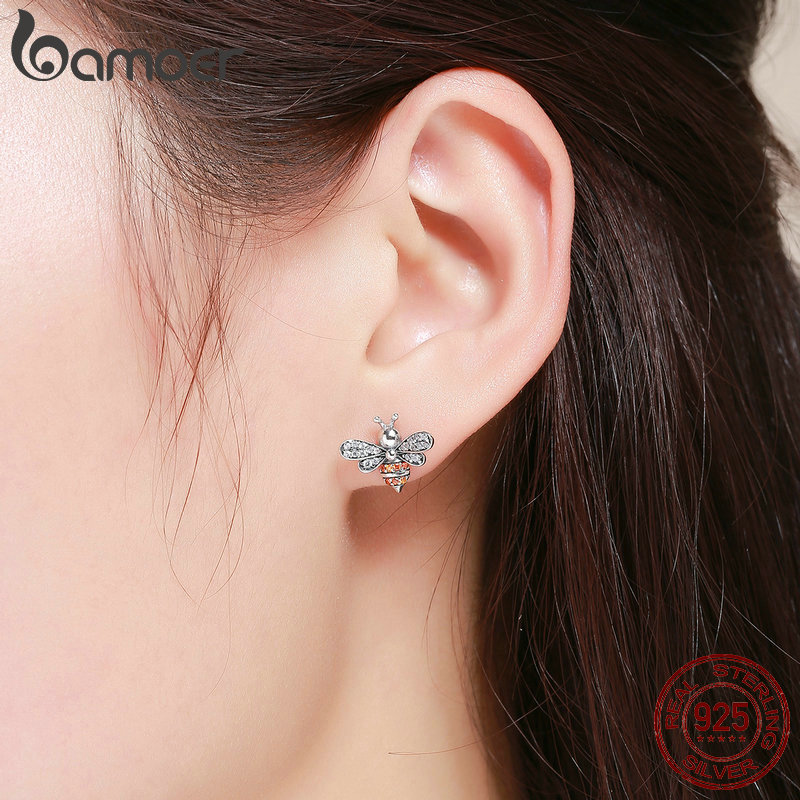 Bee Earrings Ladies Fashionable Stud Earrings