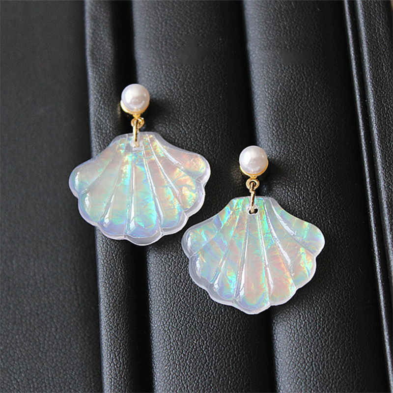 Shell Earring Elegant Accessory