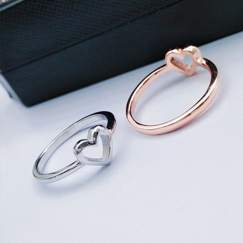 Ladies Ring Heart Shaped Detail