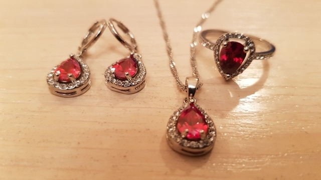 Costume Jewelry Necklace Earrings Ring Set