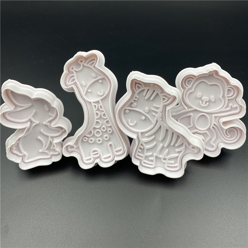 Cute Cookie Cutter With Animal Design