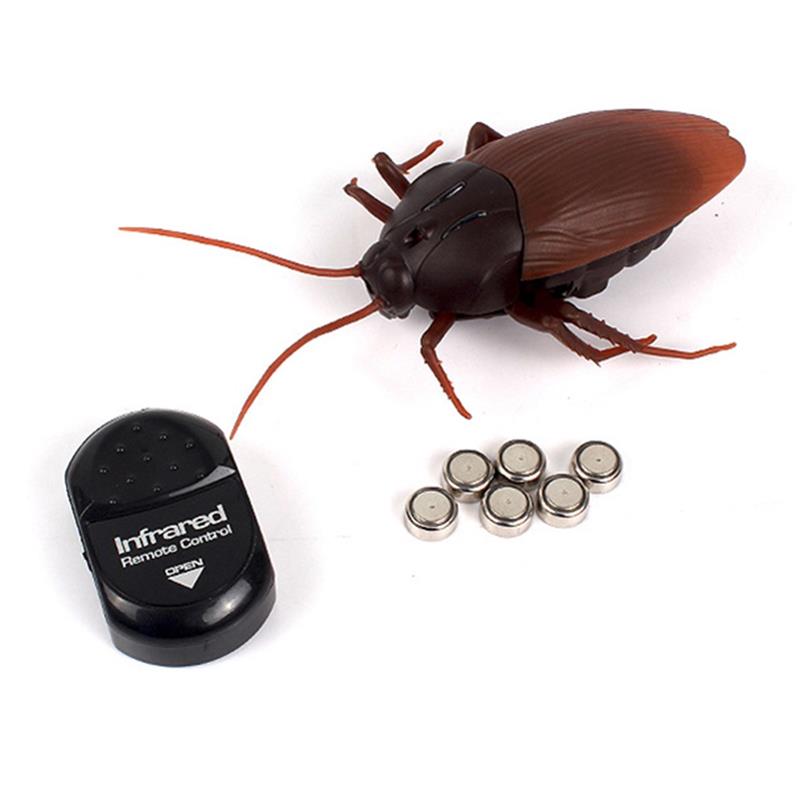 Realistic Fake Remote Control Cockroach