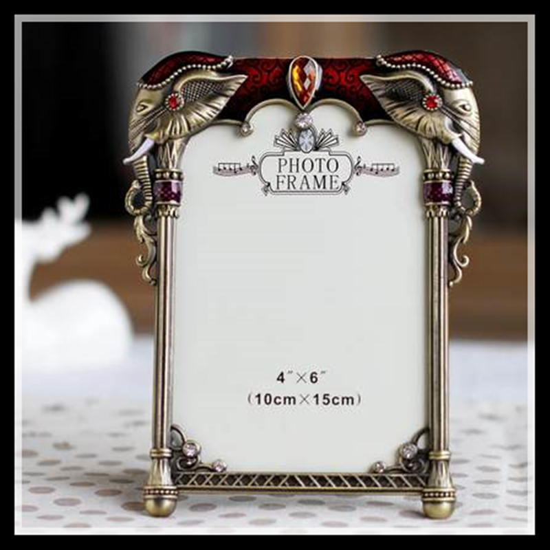 Classic Metal Picture Frame