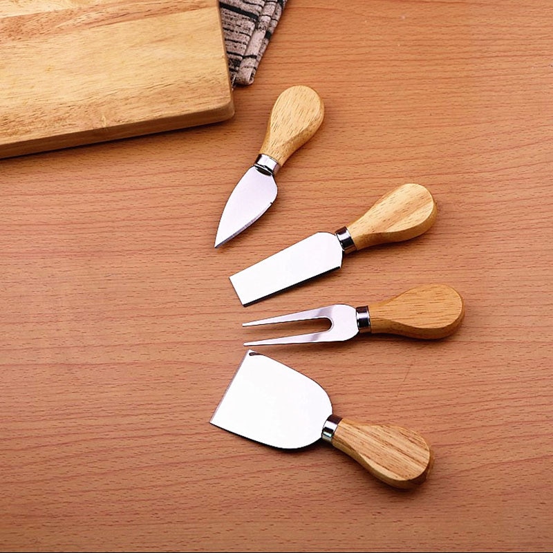 Cheese Knives with Wooden Handle (4pcs)