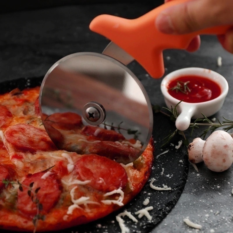 Pizza Knife Kitchen Roller Cutter
