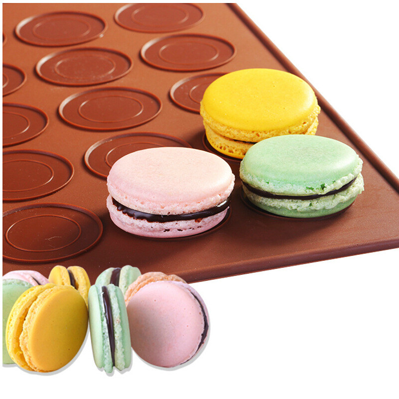 Silicone Macaron Mat &#038; Squeeze Nozzle Tool Macaron Baking Sheet