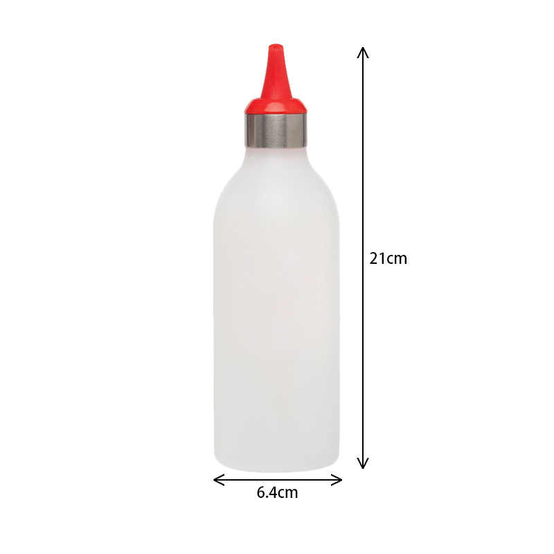 Universal Reusable Plastic Bottle With Nozzle Squeeze Bottle