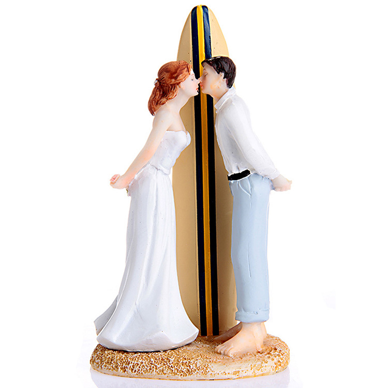 Wedding Cake Toppers-Bride &#038; Groom Figurine