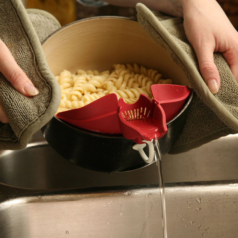 Silicone Clip On Pouring Spout & Removable Strainer