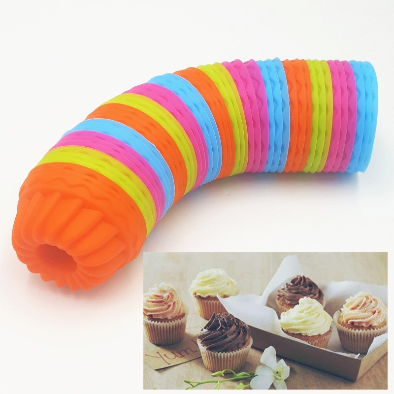 Mini Bundt Cake Shaped Silicone Cupcake Molds (Set of 12)