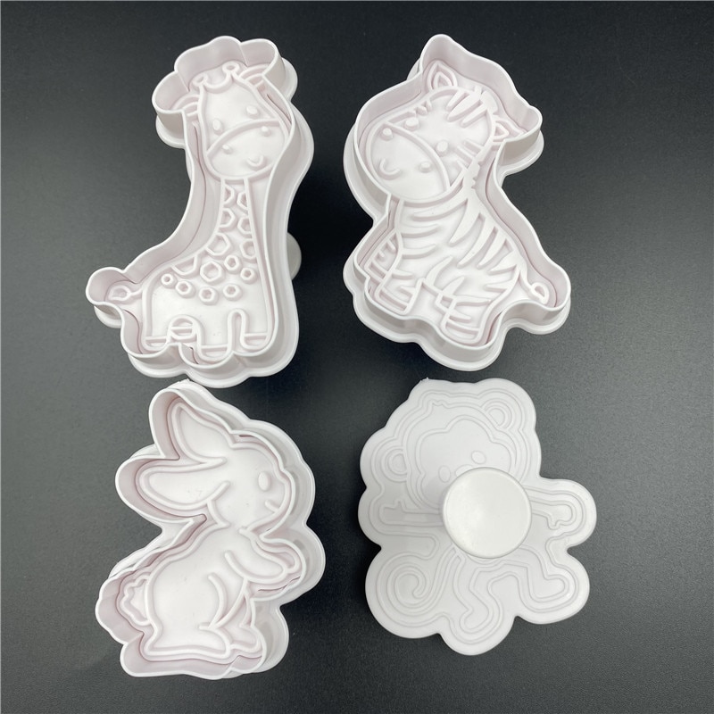 Cute Cookie Cutter With Animal Design