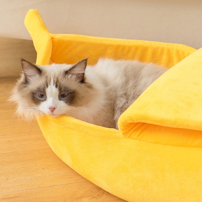 Cozy and Portable Cat Banana Bed