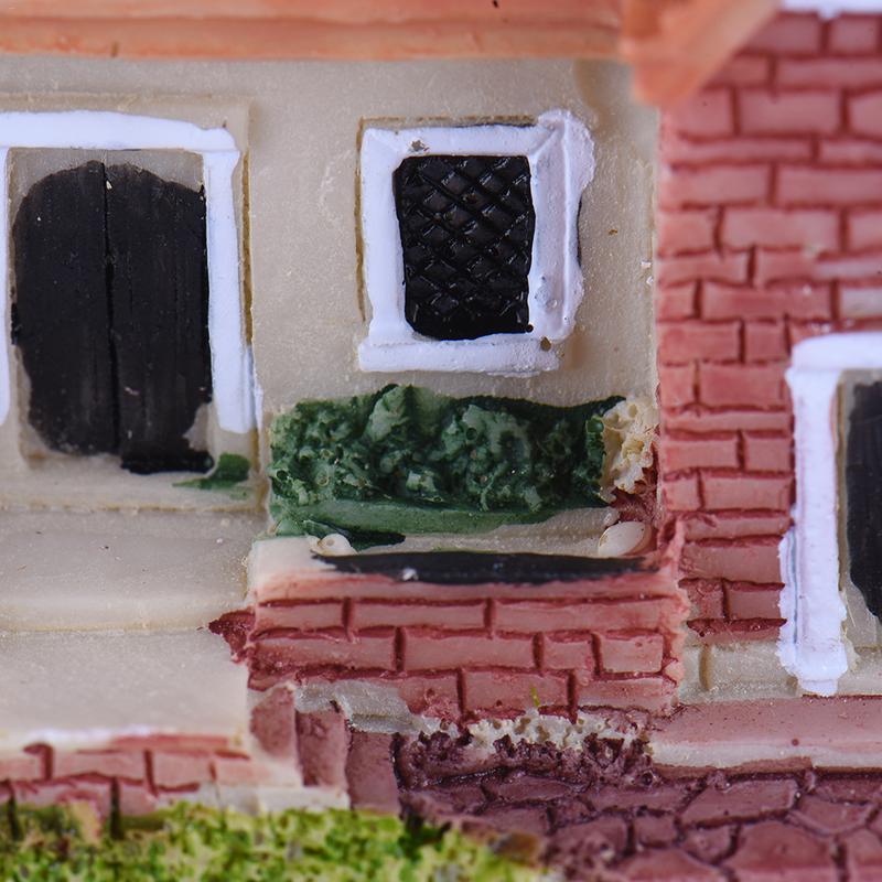 Mini Garden House Resin Ornament