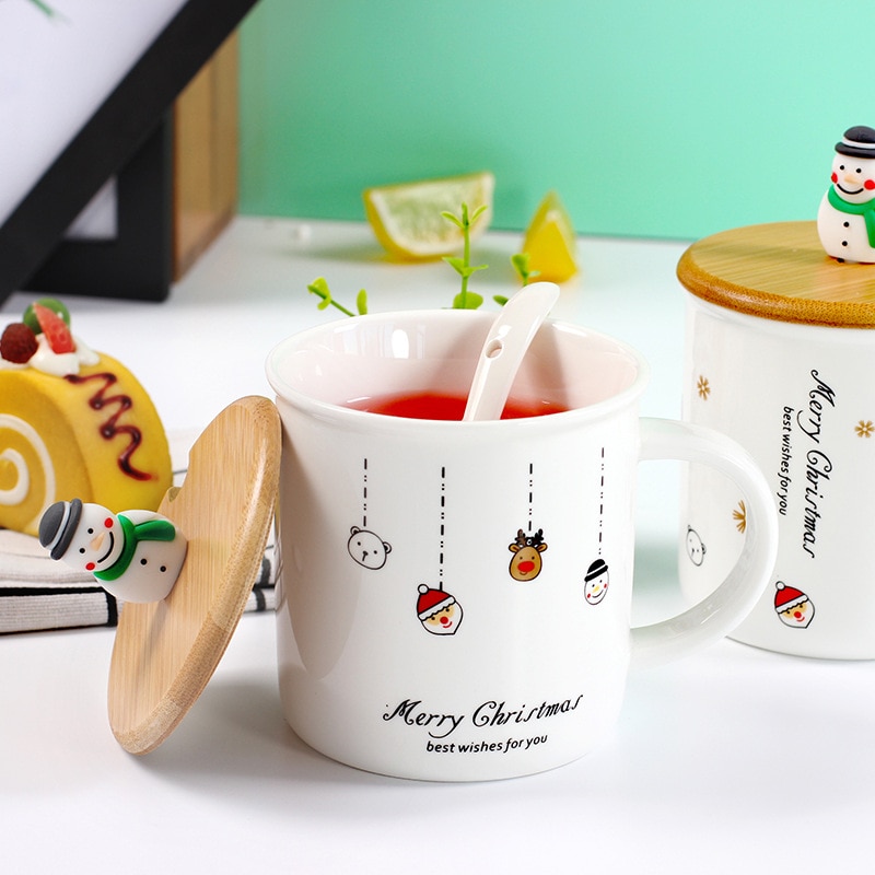 Christmas Coffee Cup with Lid and Spoon