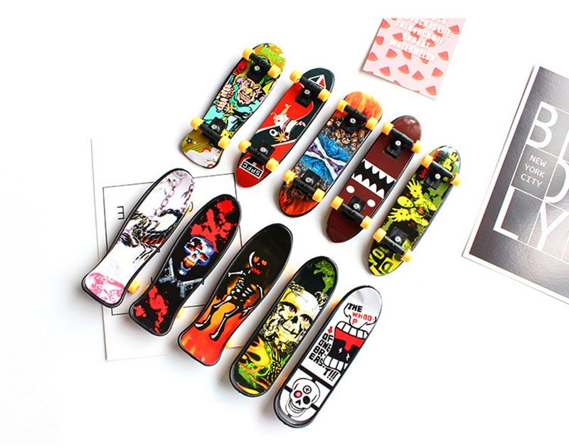 Bird Skateboard Trick Training Toy