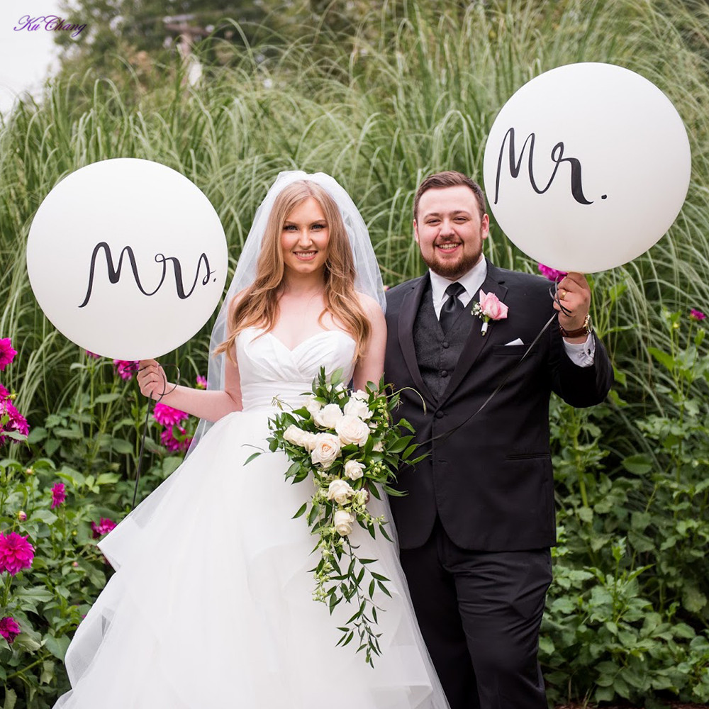 Mr and Mrs Balloons 2PC Set