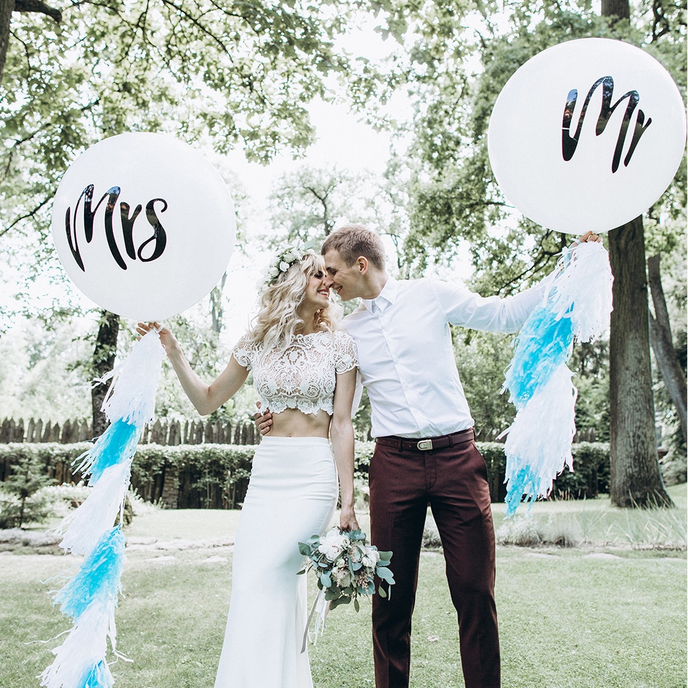 Mr and Mrs Balloons 2PC Set