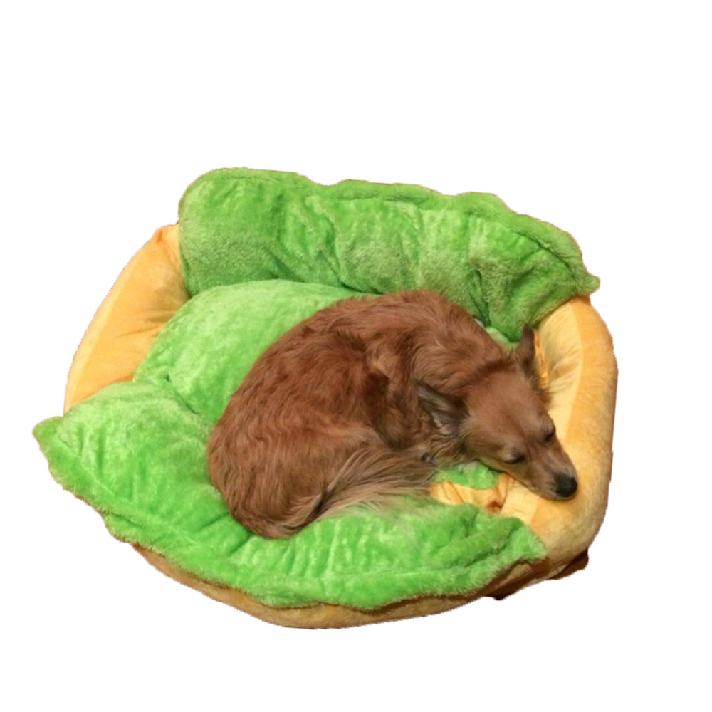 ‘Hot Dog’ Cushion Pet Bed